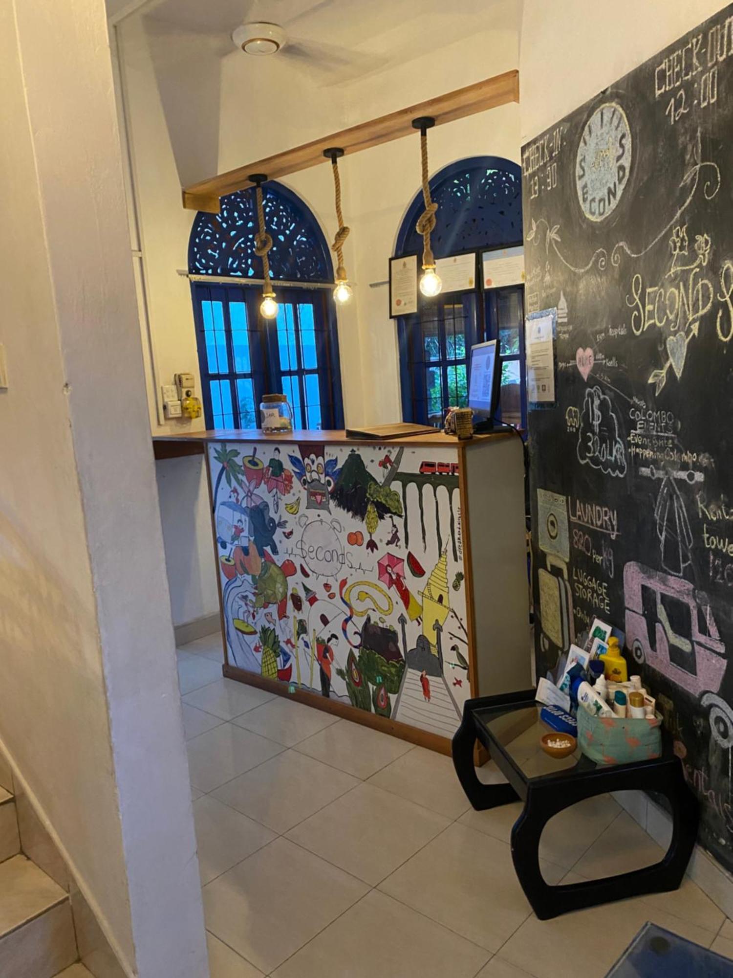 Seconds Hostel - โคลอมโบ ภายนอก รูปภาพ